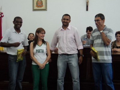 Professores Premiados - Prof. Paulo representando a Profª Luciana do Poeta, e o Prof. Adriano de Sta. Rita